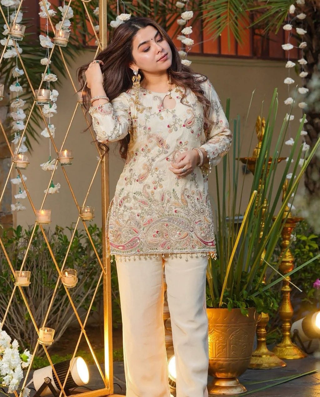 Dune - Ivory Bloom Soft Luxe Embroidered Kurti Set