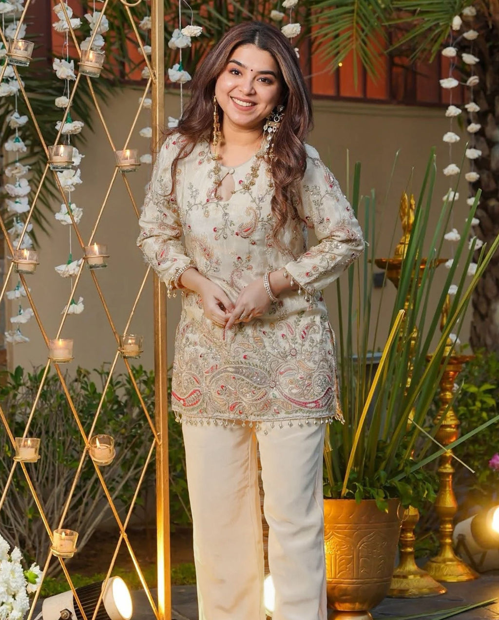 Dune - Ivory Bloom Soft Luxe Embroidered Kurti Set
