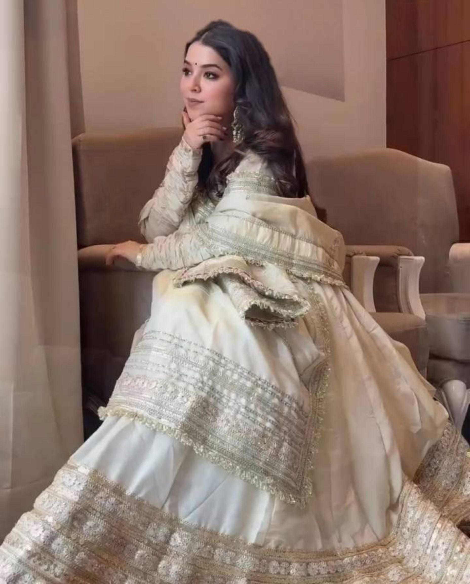 Sable – Ivory Luxe Thread Embroidered Flowing Festive Anarkali Set