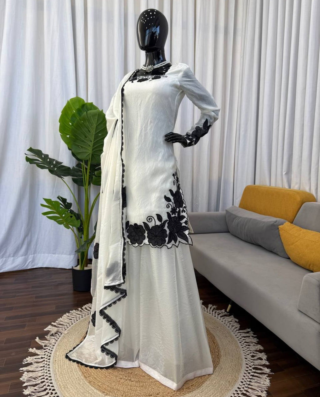 Aiko – Ivory Floral Embroidered Fusion Set